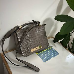 David Jones. Woman’s Crossbody Bag.